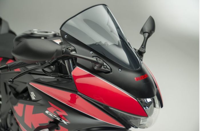 Suzuki Luncurkan Aksesori Resmi GSX 