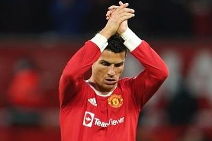 Megabintang Manchester United, Cristiano Ronaldo minta maaf atas amukannya yang melukai bocah yang memiliki gangguang mental usai laga melawan Everton.