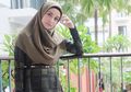Pakai Busana Hijab Syar'i Santun, Shireen Sungkar Pakai Tas Mungil Puluhan Juta Rupiah