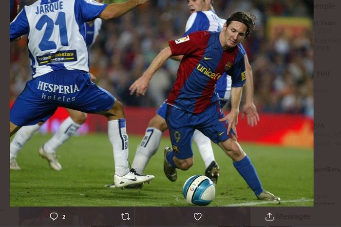 Lionel Messi saat beraksi dalam pertandingan Barcelona lawan Espanyol.