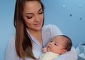 Skincare Dasar yang Baiknya Digunakan Bayi Menurut Dokter Reisa