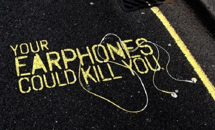 Banyak kecelakaan fatal di jalan akibat pengendara pakai earphone