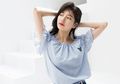 3 Cara Mudah Mengaplikasikan Ulang Sunscreen Tanpa Merusak Makeup