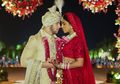 Tampil Jadi Pengantin Baru, Begini Manisnya Nick Jonas Layani Priyanka Chopra Bak Ratu!