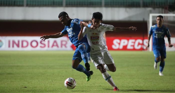 Persib Bandung vs PSS Sleman pada leg pertama semifinal Piala Menpora 2021 di Stadion Maguwoharjo, Sleman, Yogyakarta, Jumat (16/4/2021).