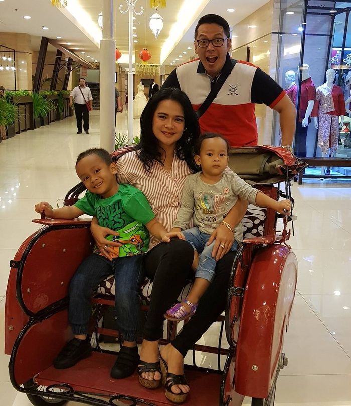 Keluarga Shezy Idris
