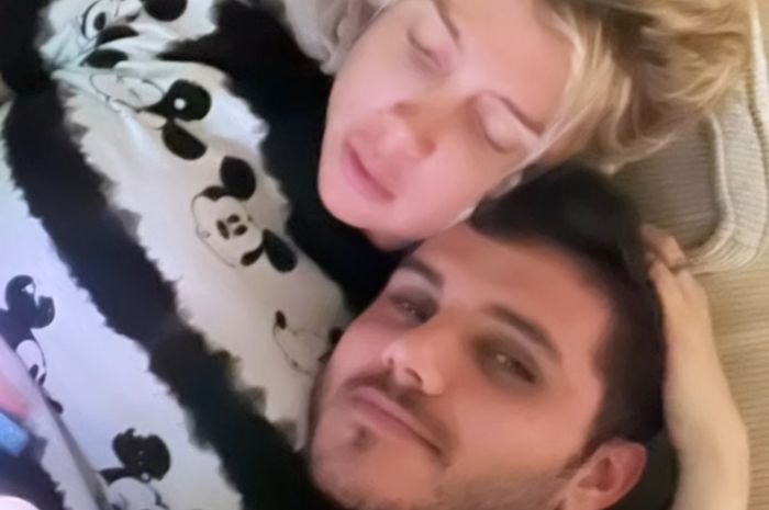 Instastory penyerang PSG, Mauro Icardi bersama istrinya, Wanda nara.