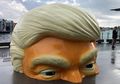 Patung Kepala Besar Donald Trump Muncul di Australia, Isinya Kosong!