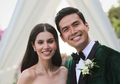 Pernah Berduet, Begini Penampilan Bunga Citra Lestari Hadiri Pernikahan Christian Bautista