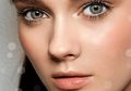 Berkarakter, Intip 6 Inspirasi Makeup Look Cantik untuk ke Kantor!