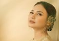 Rossa Tampil dengan Riasan Fake Freckles Saat Lakukan Pemotretan, Cocok Nggak nih?