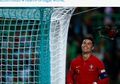 Tak Bahagia di Man United, Cristiano Ronaldo Lirik Proyek PSG?
