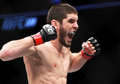 Islam Makhachev Ngamuk di UFC 259, Khabib Girang Sampai Gebrak Oktagon