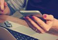 Cemas Karena Instagram, Tanda Moms Punya Masalah Kesehatan Mental