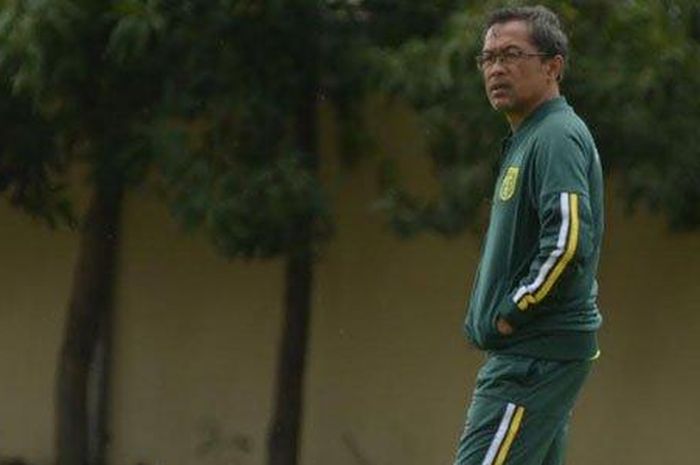 Pelatih Persebaya Surabaya, Aji Santoso.