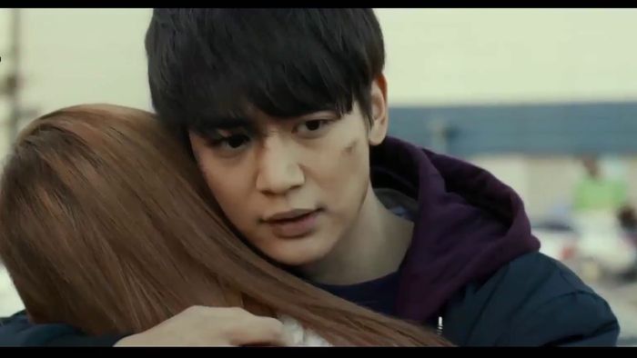 Minho/ Derailed
