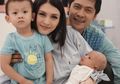 Punya Dua Anak, Warganet Sebut Wajah Svarga Lebih Mirip dengan Donita