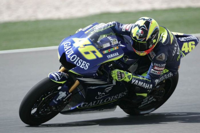 Valentino Rossi sukses meraih 11 kemenangan terjadi pada 2005 saat ia sudah menjadi pembalap Yamaha