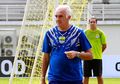 Disinggung Soal Kedatangan Mario Gomez, Pelatih Selangor FA Jadi Naik Pitam