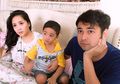 Digerebek, Pose Raffi-Nagita Saat Tidur di Ranjang Jadi Sorotan!