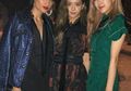 Bertemu di New York, Cinta Laura Berfoto dengan Member BLACKPINK!