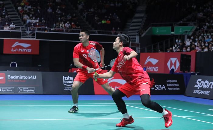 Ganda putra Indonesia, Leo Rolly Carnando/Daniel Marthin saat turun pada semifinal Singapore Open 2022, Sabtu (16/7/2022)