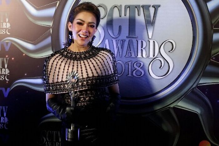 Syahrini saat ditemui Grid.ID di Emtek City, Daan Mogot, Jakarta Barat, Jumat (30/11/2018).