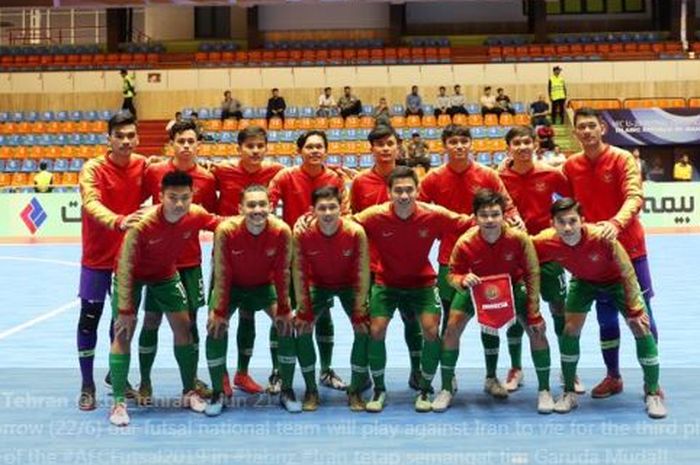 Timnas futsal U-20 Indonesia berpose jelang laga di Piala Asia Futsal U-20 2019 di Tabriz, Iran.