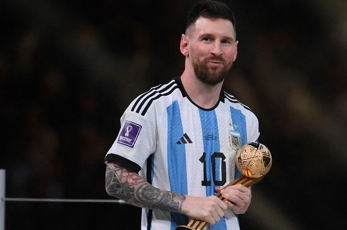 Saking luar biasanya, Ronaldo pun ikut memuji Lionel Messi habis-habisan walau tak terlalu mendukung Argentina