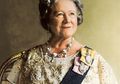 Ibu Suri Elizabeth Sedang di Kamar Duduk Ketika Istana Buckingham Dibom