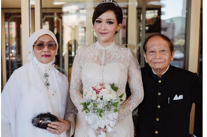 Maia Estianty dan kedua orangtuanya