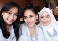 Baju Seragam Lebaran Keluarga Jadi Sorotan, Ini Komentar Ayu Ting Ting