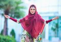 Gaya Hijab Mulan Jameela Panen Kritik, Disebut Mirip Baskom Hingga Telinga Terlihat