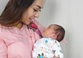 Masih Bayi, Wajah Putra Reisa Broto Asmoro Bak Pinang Dibelah Dua dengan Ibunya!