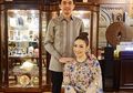Ayu Dewi Bongkar Lemari Suaminya, "Harus Disusun Per Warna dan... "