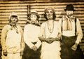 10 Foto Halloween Jadul yang Keliatan Lebih Serem dari Zaman Now