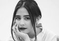 Prilly Latuconsina Tampil Beda dengan Hijab saat Hadiri Kajian, Gayanya Curi Perhatian!