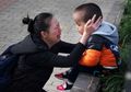 Tak Bisa Bayar Rumah Sakit Potret Ibu dan Anak Langsung Viral, Kisahnya Mengiris Hati!