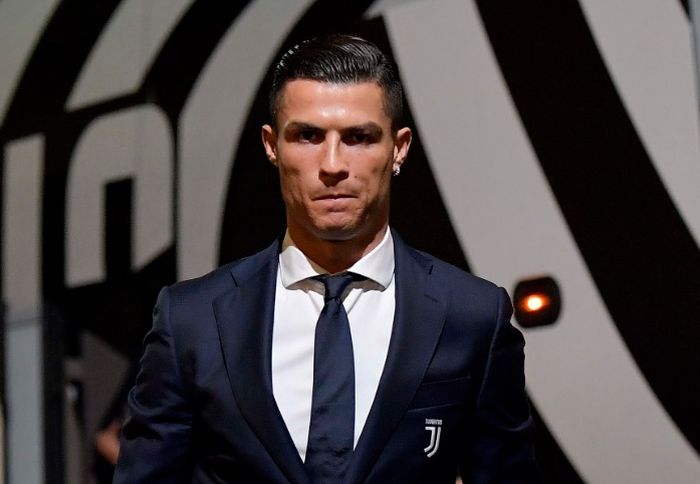 Megabintang Juventus, Cristiano Ronaldo, bersiap menghadapi Atalanta dalam laga perempat final Coppa Italia di Stadion Atleti Azzurri d'Italia pada 30 Januari 2019.