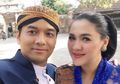 Elegan dan Berkelas! Inilah Konsep Maternity Photoshoot ala Vicky Shu