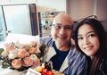 Wow! Irwan Mussry Berikan Kado Ulang Tahun Mewah Bertabur Berlian 18 Karat untuk Maia Estianty