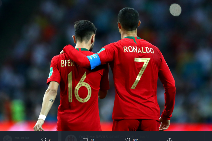 Cristiano Ronaldo dan Bruno Fernandes ketika membela timnas Portugal