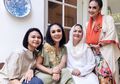 Ibunya Menginjak Usia 68 Tahun, Krisdayanti Rayakan dengan Kejutan dan Sungkeman