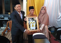 Unik, Pria Ini Maharkan Sandal Jepit pada Pasangannya, Ini Filosofi di Baliknya!