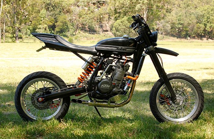 Usung Konsep Flat Tracker, Motor KTM 