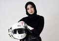 5 Ide Outfit Kondangan Hijab Modis ala Pembalap Cewek Indonesia. Kepoin Yuk!
