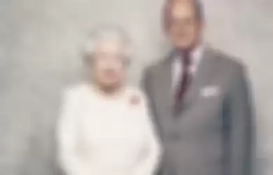 Ratu Elizabeth II dengan Pangeran Phillip