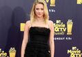 Best Dressed di Red Carpet MTV Movie & TV Awards 2018, Mana Favorit Kamu?
