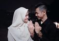 Setelah Lamar Kekasihnya di TV, Hanifan Yudani Akhirnya Resmikan Lamarannya, Intip Momennya!