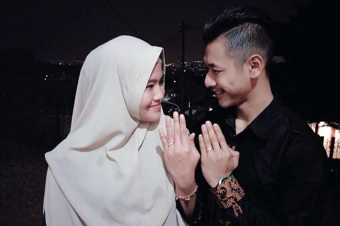 lamaran Haniefan dan Pipiet